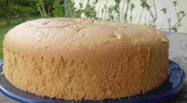 Puszysty biszkopt, idealny do tortów. Ten przepis na biszkopt jest prosty i zawsze wychodzi!