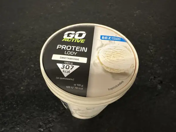 Lody proteinowe Go Active śmietankowe bez dodatku cukrów. Czy lody są zdrowe? Ten produkt ma 307 kcal w opakowaniu.